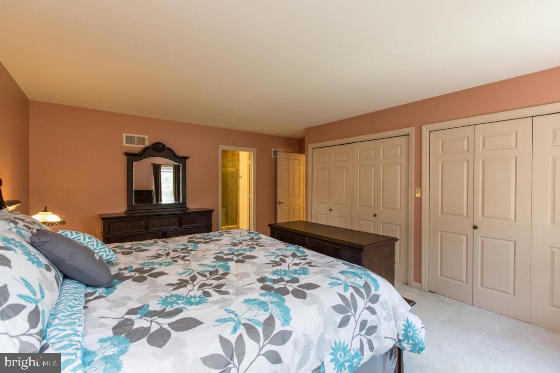 215 Farmstead Lane Lititz, PA 17543 - Photo 33 of 71