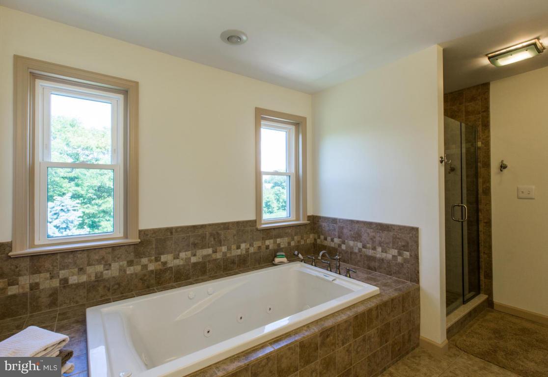 215 Farmstead Lane Lititz, PA 17543 - Photo 34 of 71