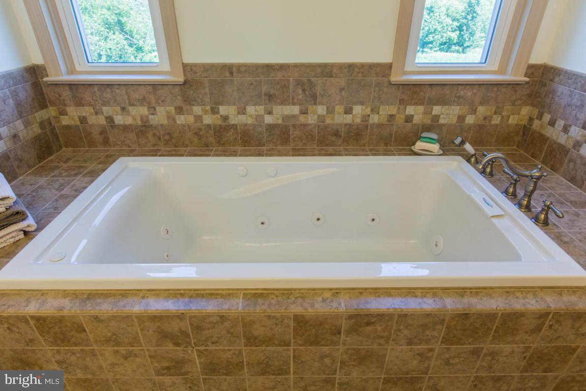 215 Farmstead Lane Lititz, PA 17543 - Photo 35 of 71