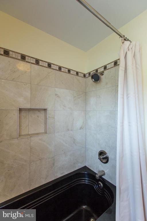 215 Farmstead Lane Lititz, PA 17543 - Photo 42 of 71