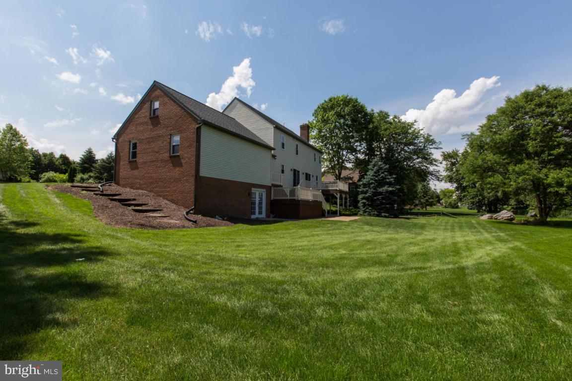215 Farmstead Lane Lititz, PA 17543 - Photo 68 of 71