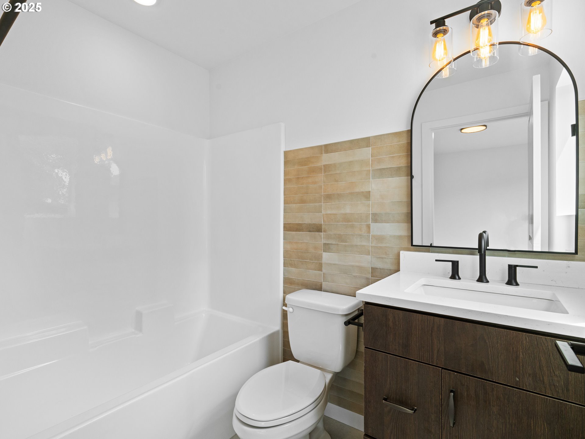 6902 Southeast 77th Avenue, Unit B Portland, OR 97206 - Photo 12 of 16