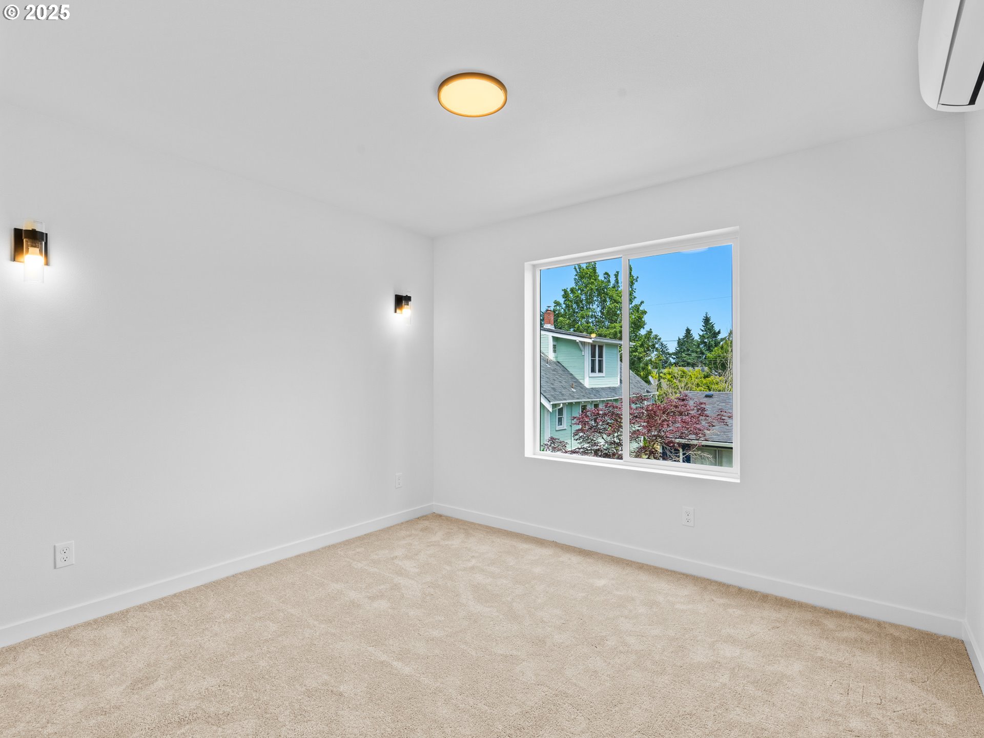 6902 Southeast 77th Avenue, Unit B Portland, OR 97206 - Photo 9 of 16