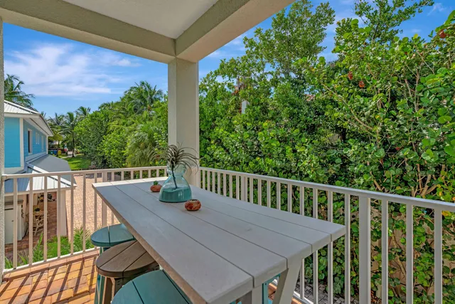 $3,100,000 | 270 Mercury Road, Unit D, Juno Beach, FL 33408