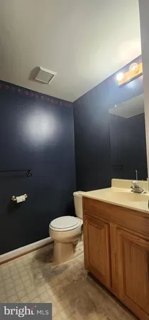 a view of utility room