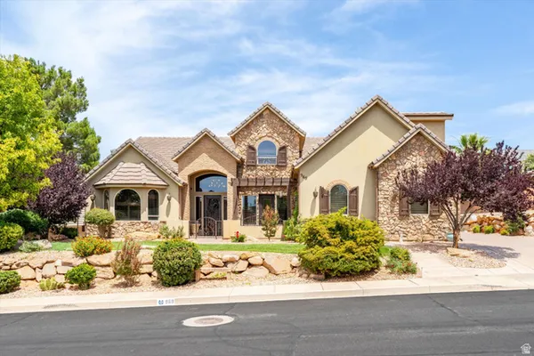 $979,900 | 969 East Outlaw Gulch, Washington, UT 84780