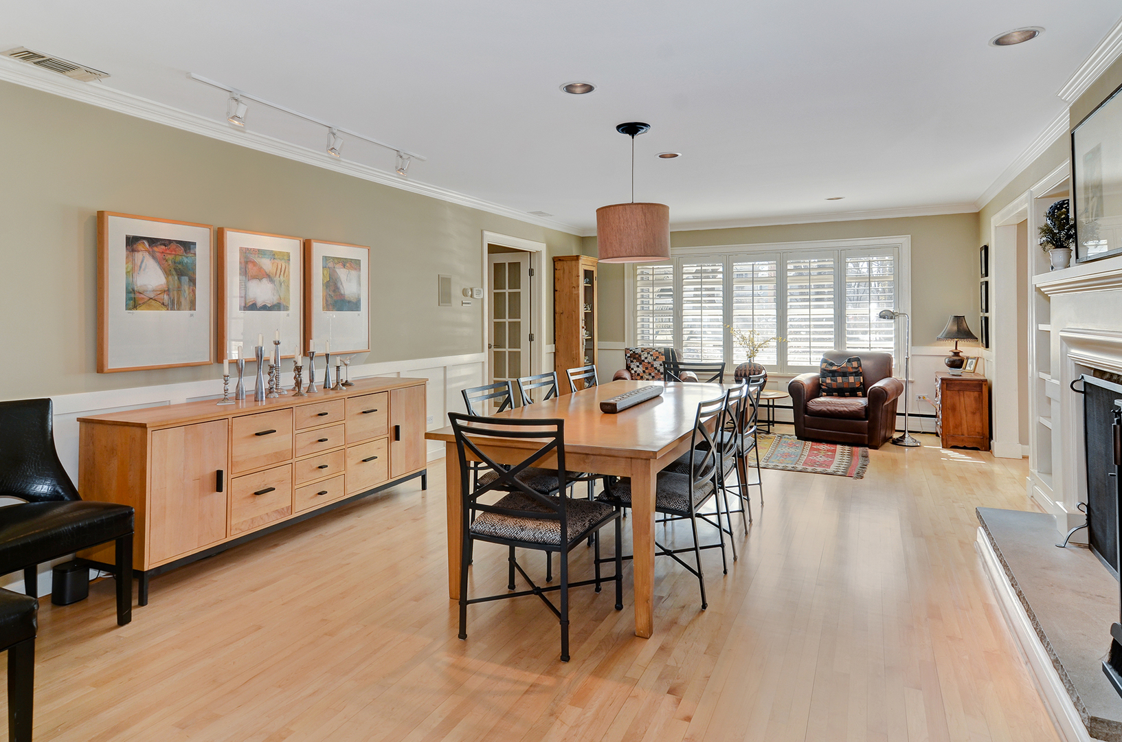 607 Roger Road Glen Ellyn, IL 60137 - Photo 5 of 22