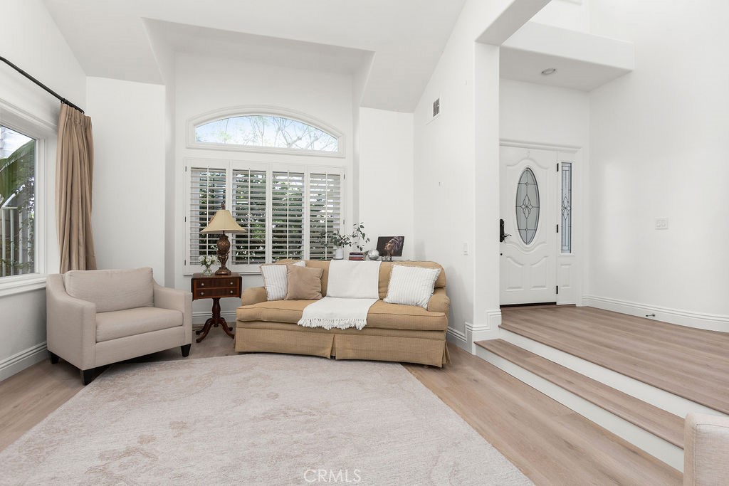 25785 Middle Ridge Lane Laguna Hills, CA 92653 - Photo 7 of 37