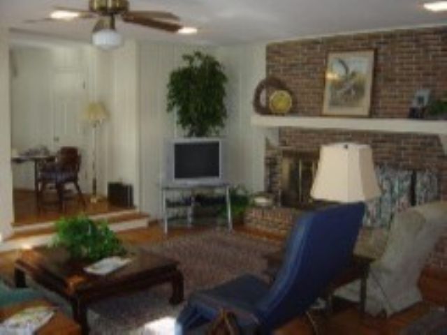 2061 Riley Road Seneca, SC 29678 - Photo 4 of 8 Gallery Image 4