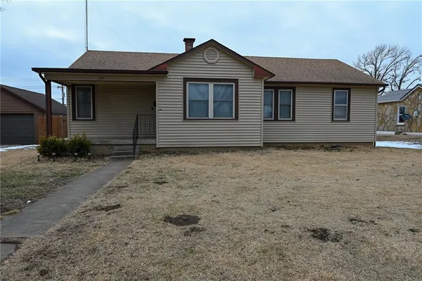 $125,000 | 102 Winner Road, El Dorado Springs, MO 64744