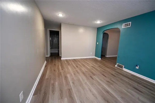 $125,000 | 102 Winner Road, El Dorado Springs, MO 64744