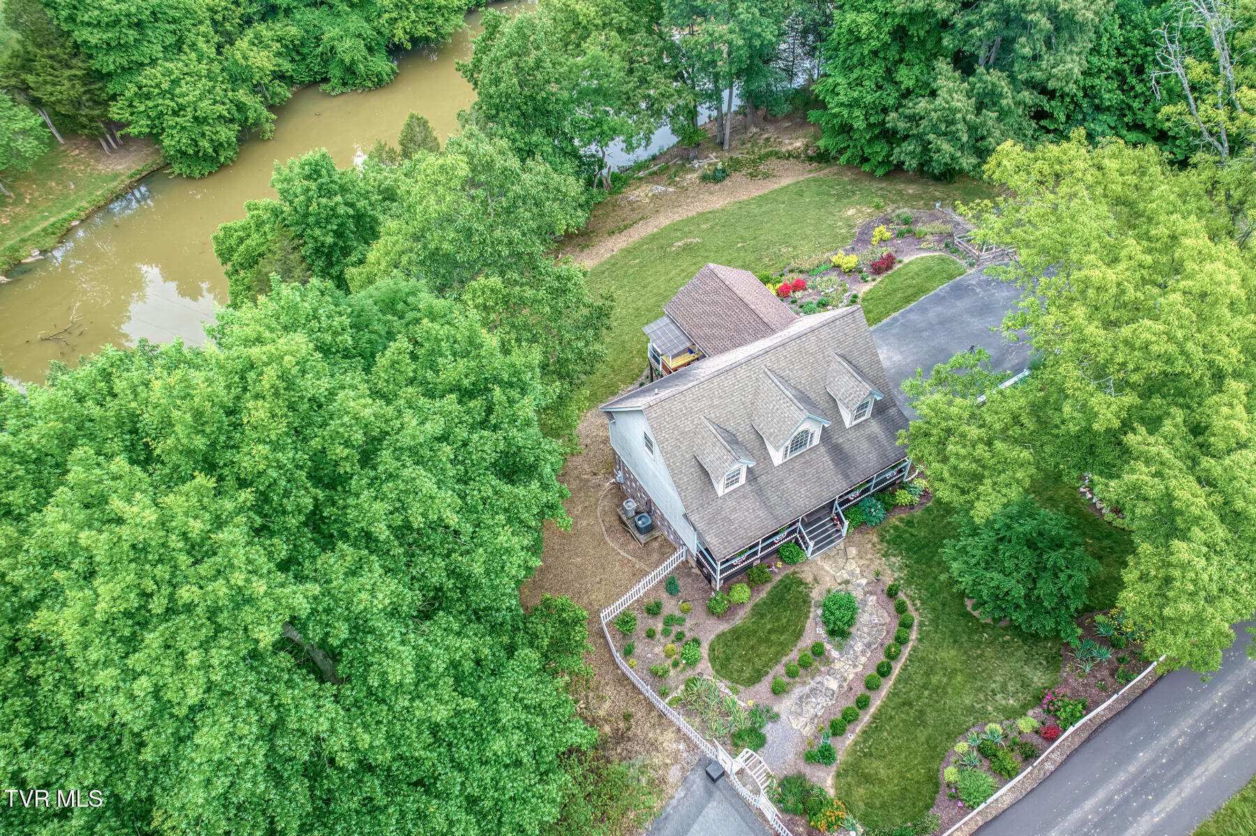 4100 Cooks Landing Road Kingsport, TN 37664 - Photo 7 of 76 4100 Cooks Landing Rd-6