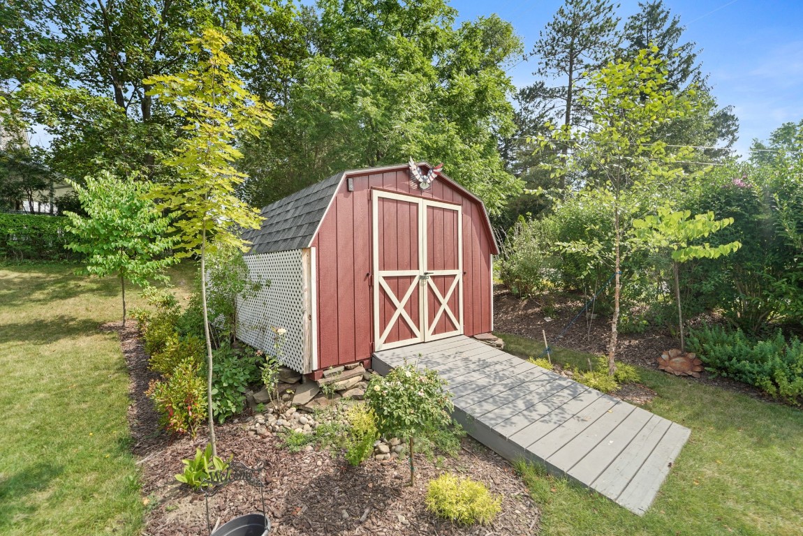 21 Sunset Way Binghamton, NY 13901 - Photo 39 of 49