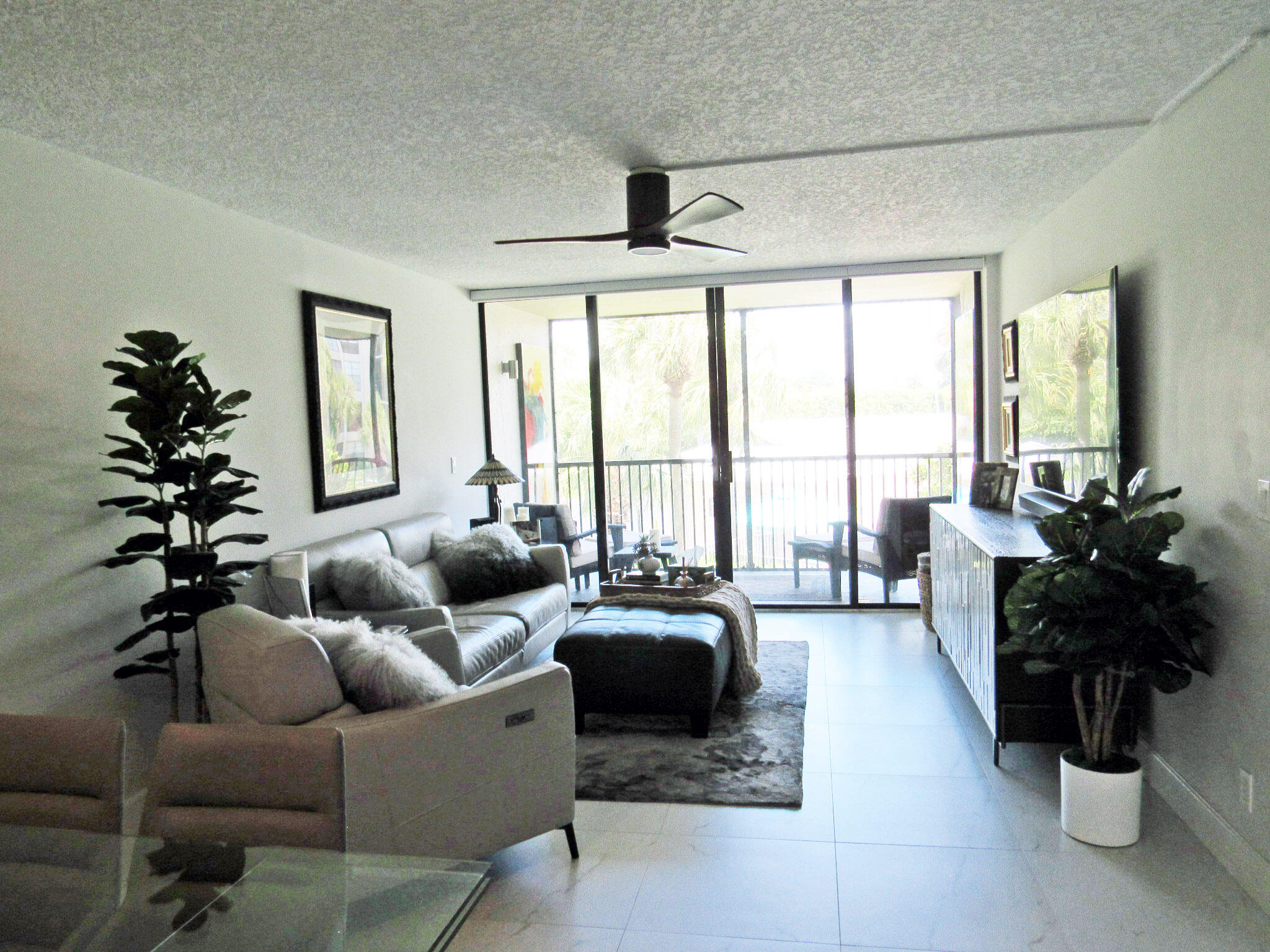 21 Royal Palm Way, Unit 2020 Boca Raton, FL 33432 - Photo 13 of 93 IMG_6924