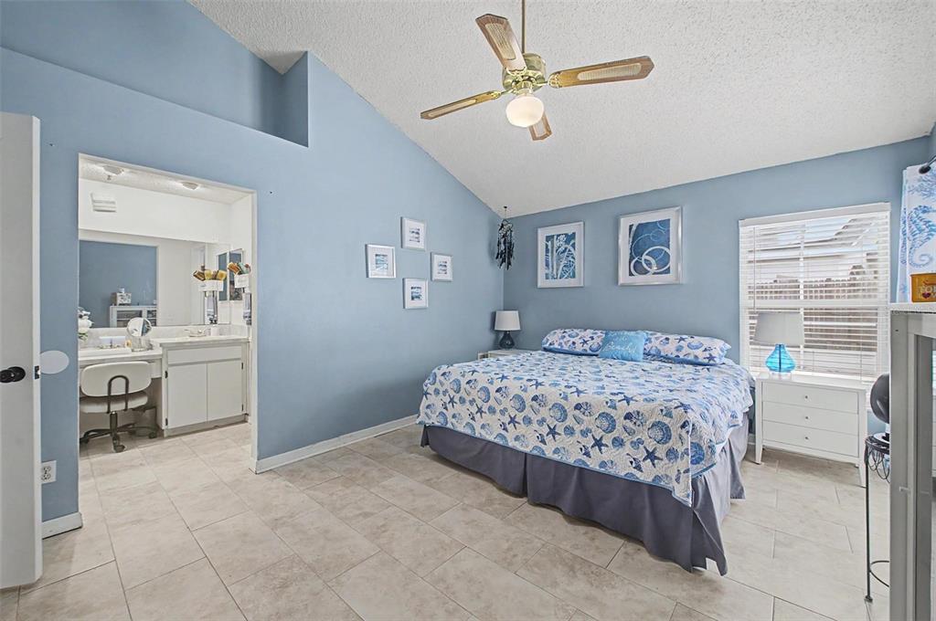 655 Sand Ridge Drive Valrico, FL 33594 - Photo 18 of 36