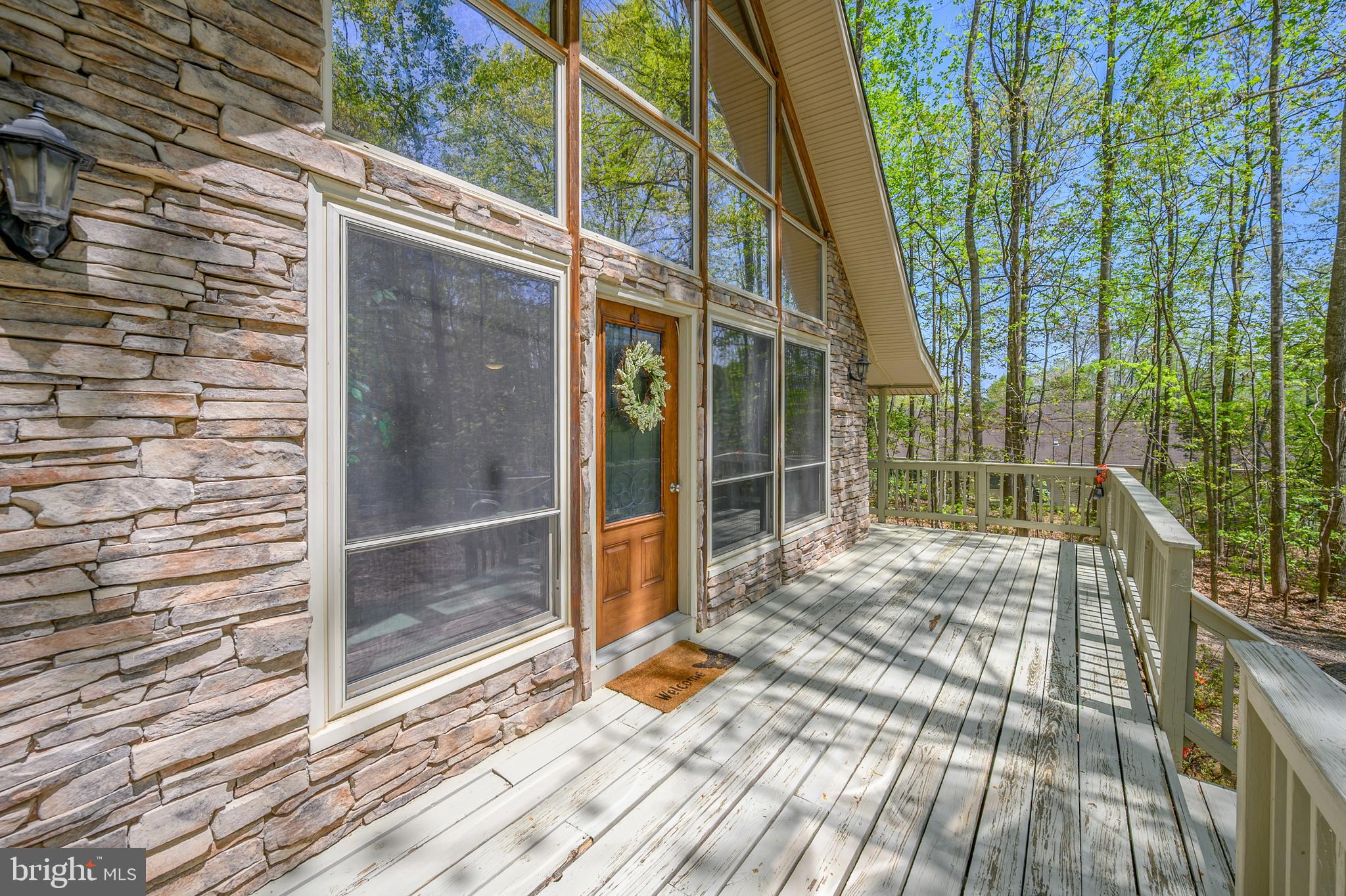 202 Constitution Boulevard Locust Grove, VA 22508 - Photo 4 of 51 Side view of front deck