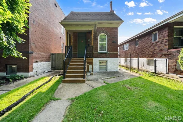 $180,000 | 2654 Pennsylvania Avenue, St. Louis, MO 63118