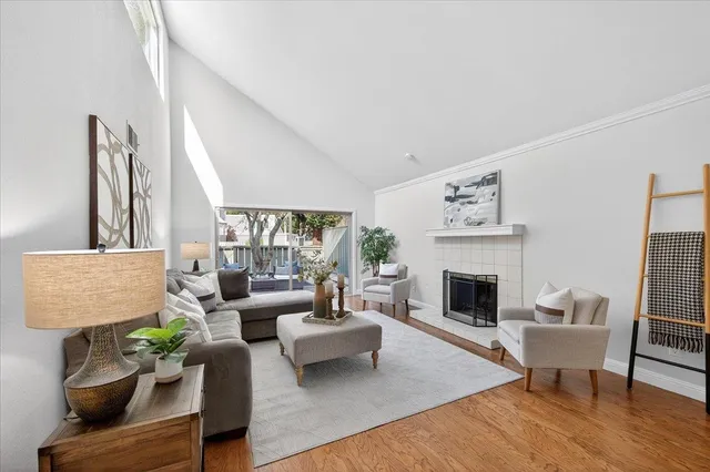 $1,049,000 | 7543 Maywood Drive, Pleasanton, CA 94588