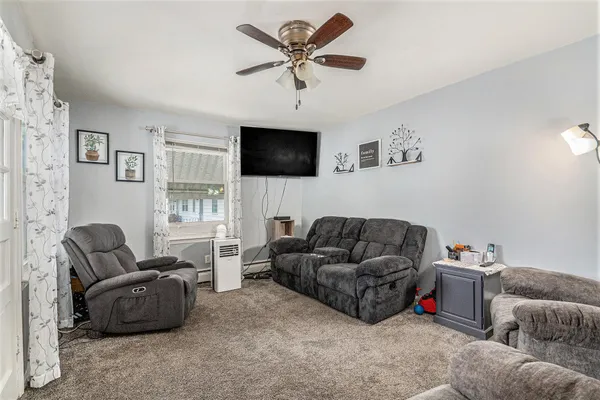 $67,500 | 886 Belfield Street Southwest, Unit 7, Wyoming, MI 49509