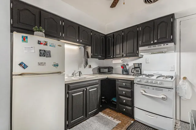 $68,500 | 886 Belfield Street Southwest, Unit 7, Wyoming, MI 49509