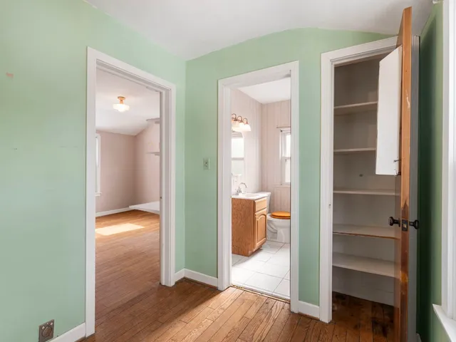 $415,000 | 956 Hillside Avenue, Elmhurst, IL 60126