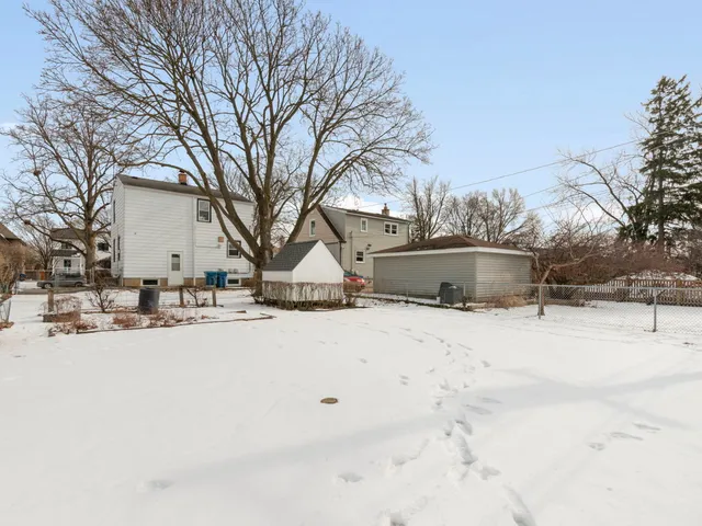 $415,000 | 956 Hillside Avenue, Elmhurst, IL 60126