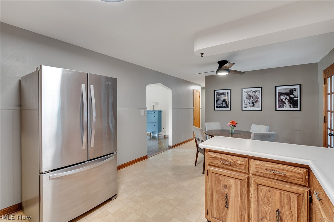 3940 Shelby Road Youngstown, OH 44511 - Photo 9 of 20 Stainless steel refrigerator and wood-finish cabinetry