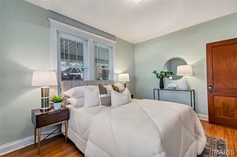 $209,900 | 2419 Oakland Avenue, St. Louis, MO 63114