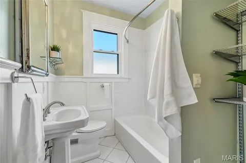 $209,900 | 2419 Oakland Avenue, St. Louis, MO 63114