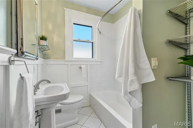 $240,000 | 2419 Oakland Avenue, St. Louis, MO 63114