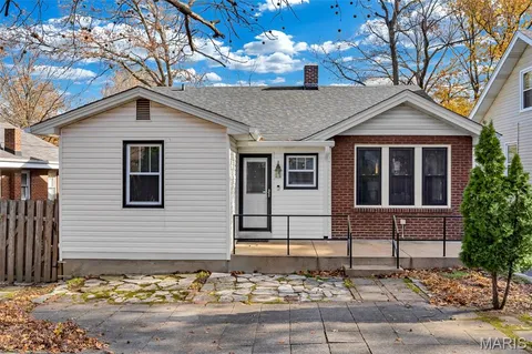 $209,900 | 2419 Oakland Avenue, St. Louis, MO 63114