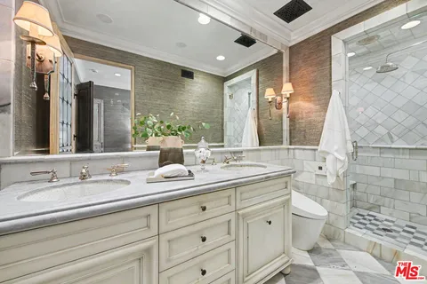 $1,625,000 | 2408 34th Street, Unit 4, Santa Monica, CA 90405