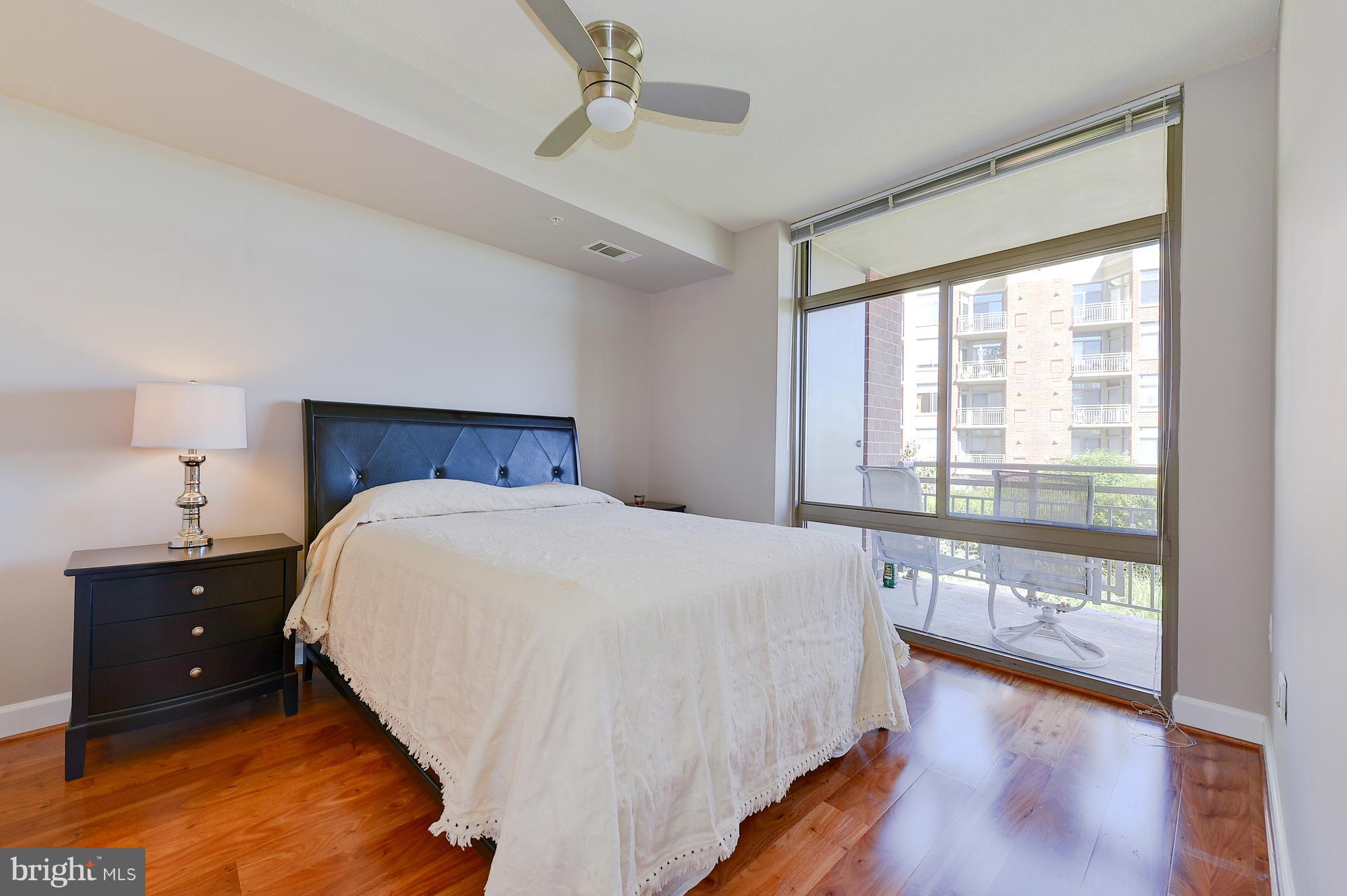 3650 South Glebe Road, Unit 367 Arlington, VA 22202 - Photo 7 of 28 Bedroom (Master)