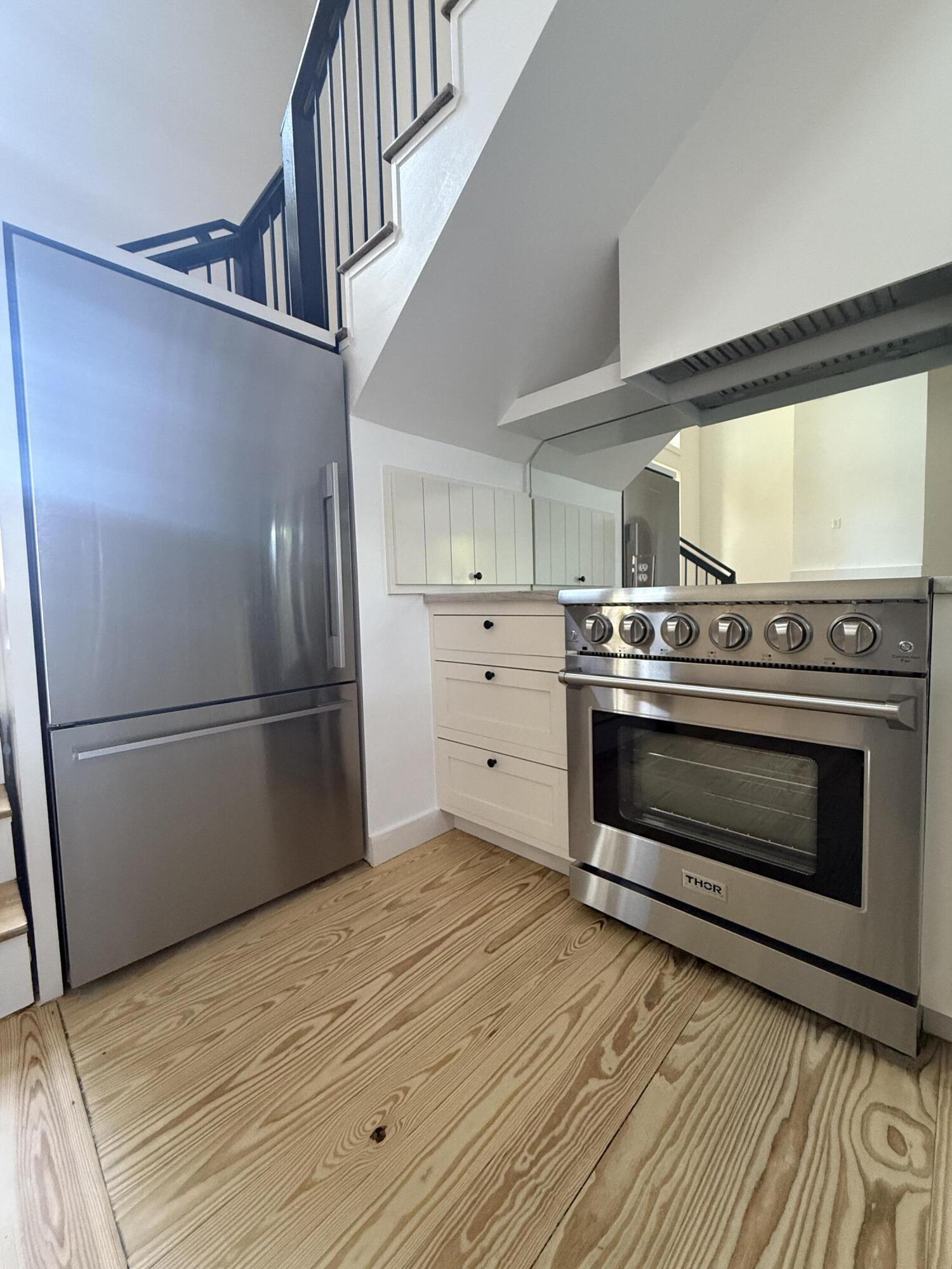 2 Francis Street, Unit J Charleston, SC 29403 - Photo 20 of 26 IMG_2453