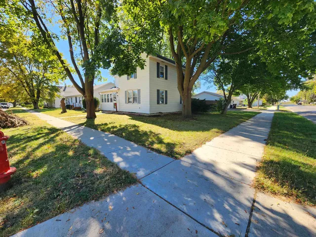 $149,000 | 1002 1st, Rochelle, IL 61068