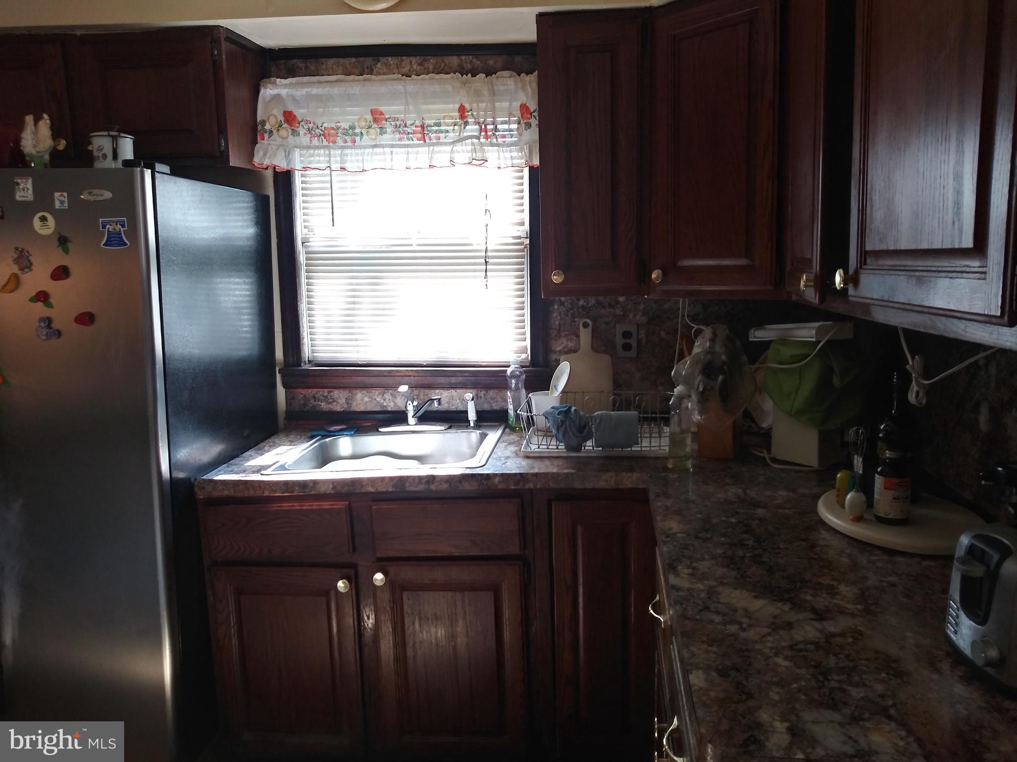 1925 North 25th Street Philadelphia, PA 19121 - Photo 8 of 9