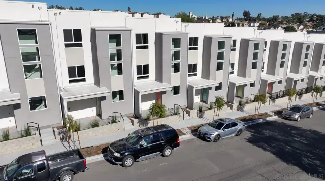 $755,900 | 4952 Ocean View Boulevard, San Diego, CA 92113