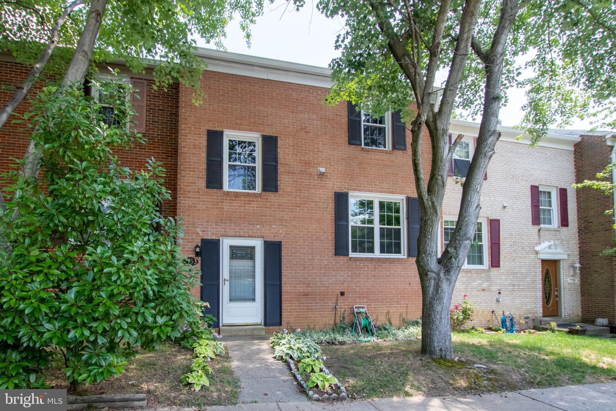 7753 Durer Court Springfield, VA 22153 - Photo 2 of 23