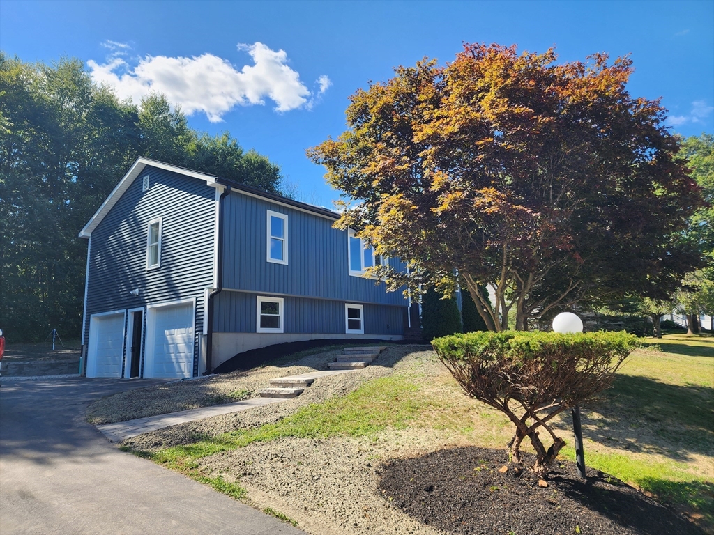 9 Susan Drive Dudley, MA 01571 - Photo 2 of 41