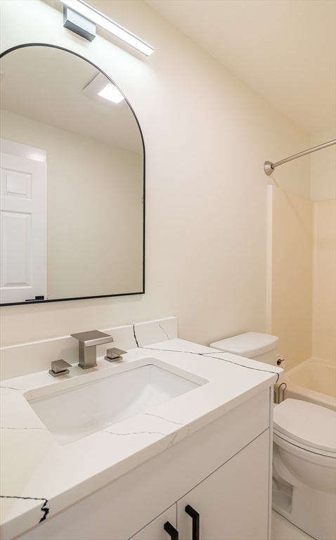 9 Susan Drive Dudley, MA 01571 - Photo 24 of 41