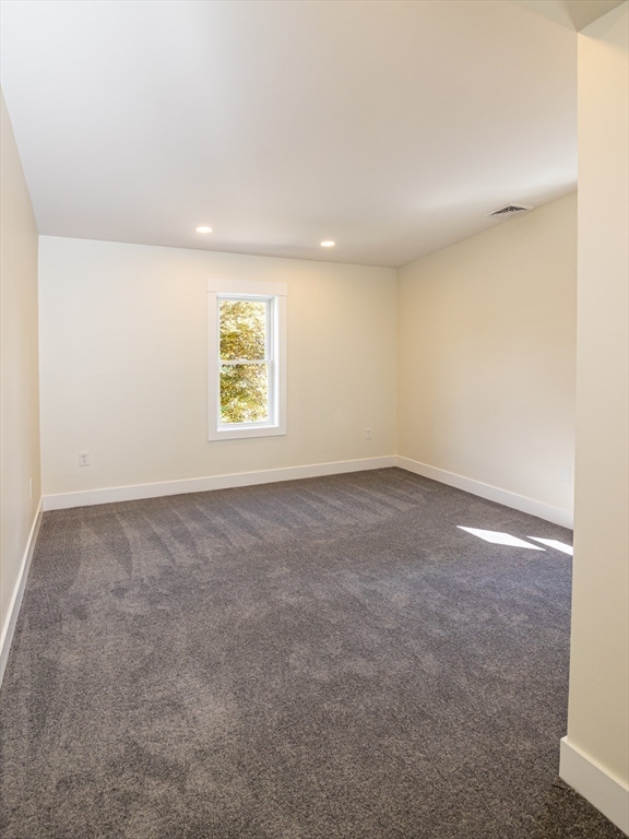 9 Susan Drive Dudley, MA 01571 - Photo 26 of 41