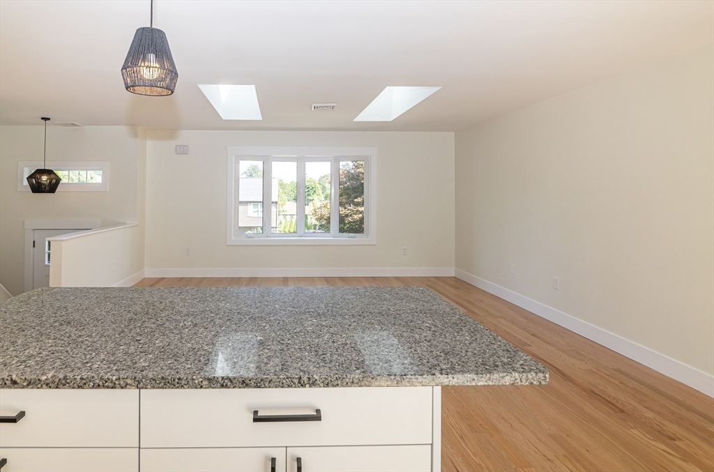 9 Susan Drive Dudley, MA 01571 - Photo 7 of 41