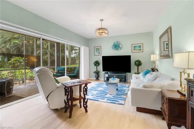 $339,000 | 2820 Citrus Lake Drive, Unit T101, Naples, FL 34109