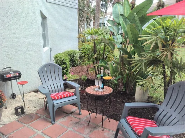 $339,000 | 2820 Citrus Lake Drive, Unit T101, Naples, FL 34109