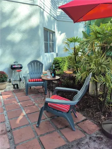 $339,000 | 2820 Citrus Lake Drive, Unit T101, Naples, FL 34109