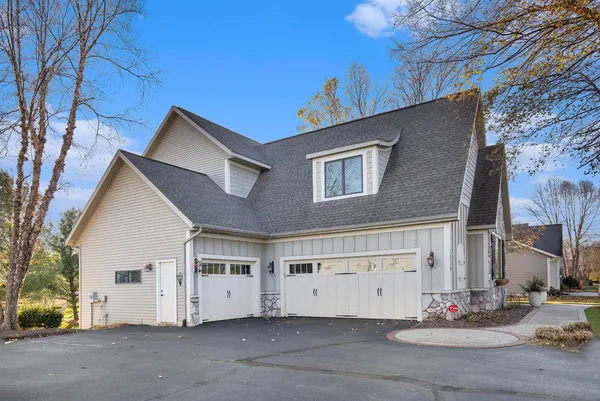 $1,149,000 | 7270 Storey Book Lane, Ada, MI 49301