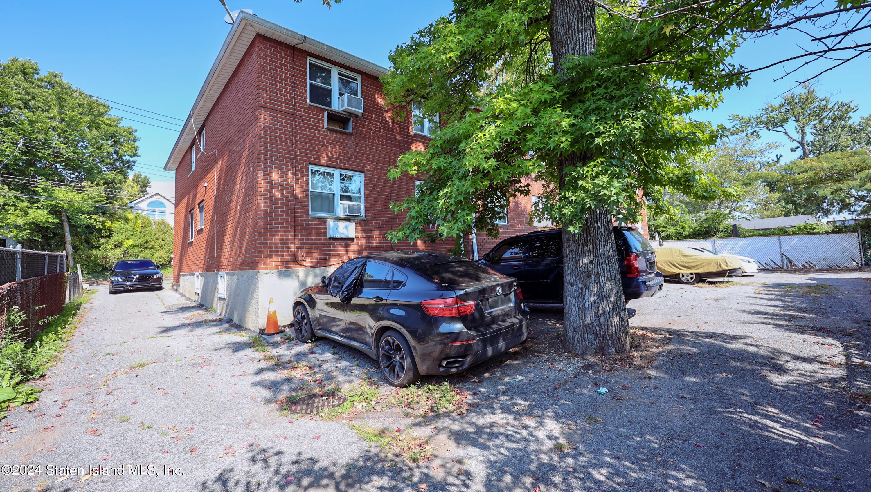 709 Annadale Road Staten Island, NY 10312 - Photo 4 of 4 3