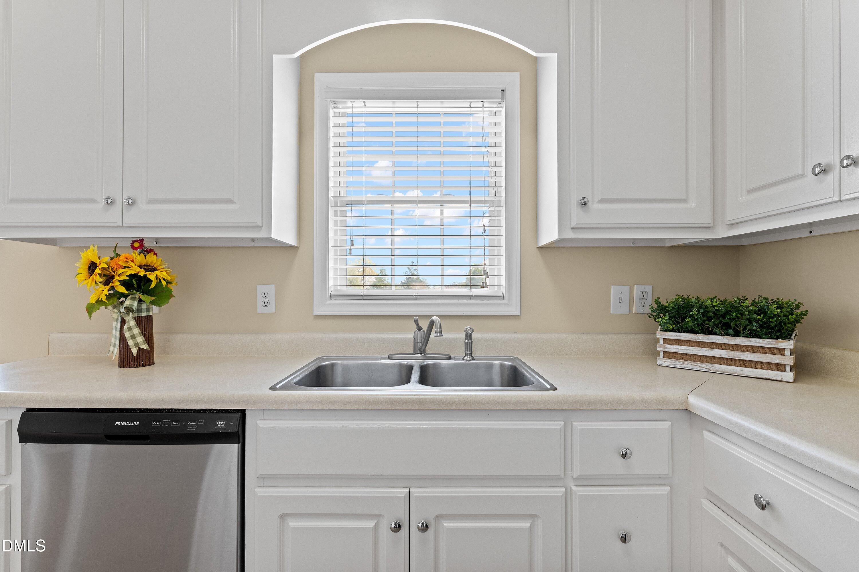 100 Trail Ridge Drive Benson, NC 27504 - Photo 20 of 45