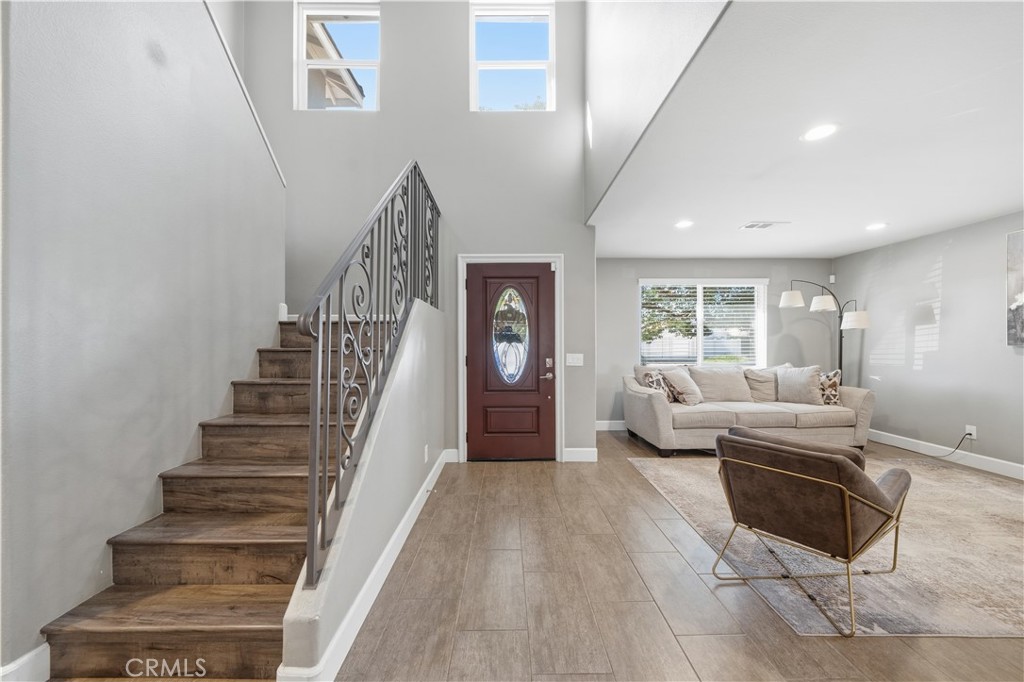 40565 Sunflower Road Murrieta, CA 92562 - Photo 4 of 55