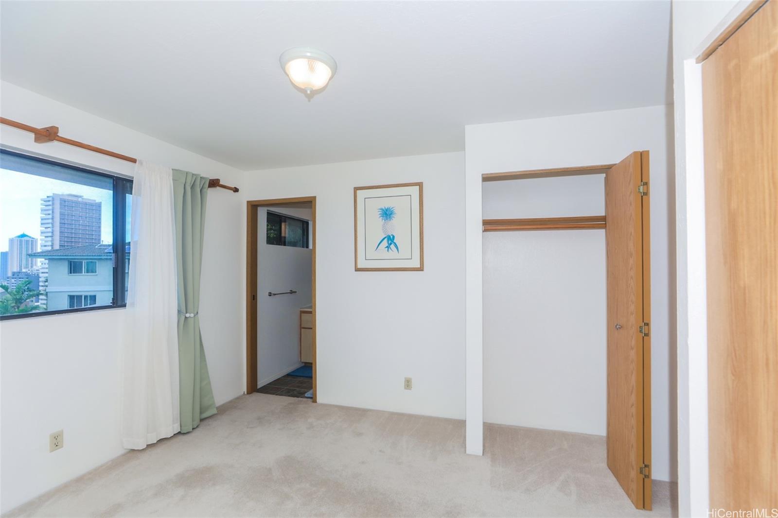 1540 Magazine Street, Unit C/3 Honolulu, HI 96822 - Photo 13 of 25 a view of an empty room